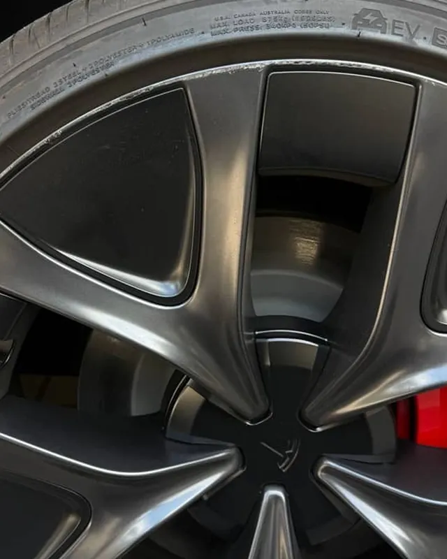 Tesla Model 3 wheel before curb rash repair